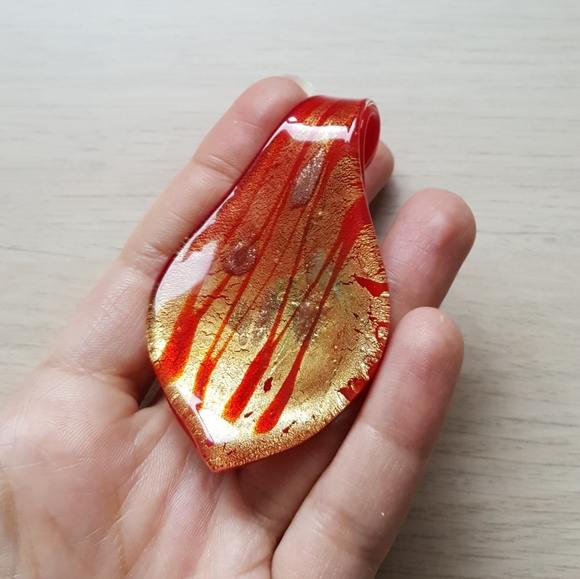 Glass and gold pendant - Picture 5 of 7